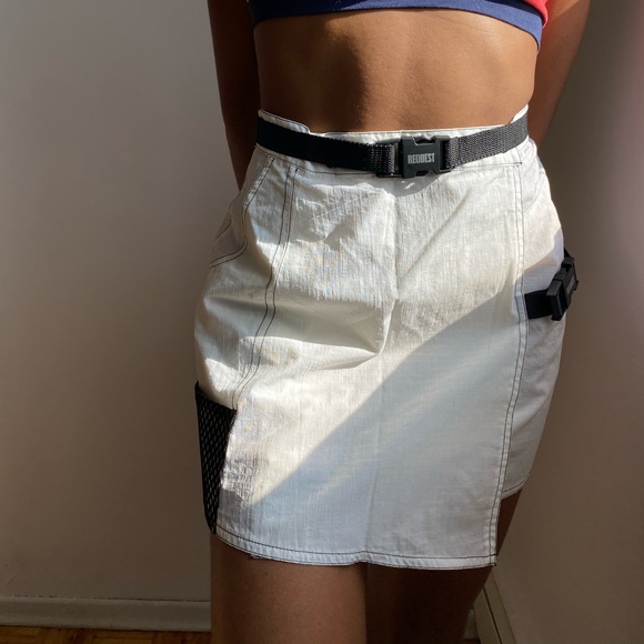 Request Mini Skirt | Size S - Picture 14 of 16